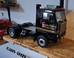Volvo JPS F1 LKW Road Kings 1978 1:18 John Player Special 