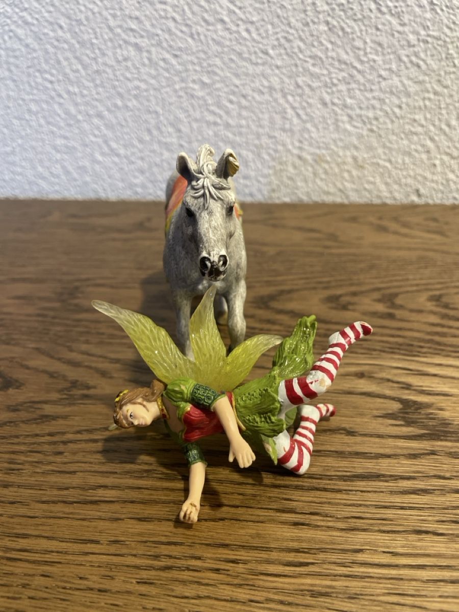 Schleich Statuette: Schleich Fee auf Pferd guter Zustand – Nuovo (secondo la descrizione) da Lyss venduto da Vandy19 6