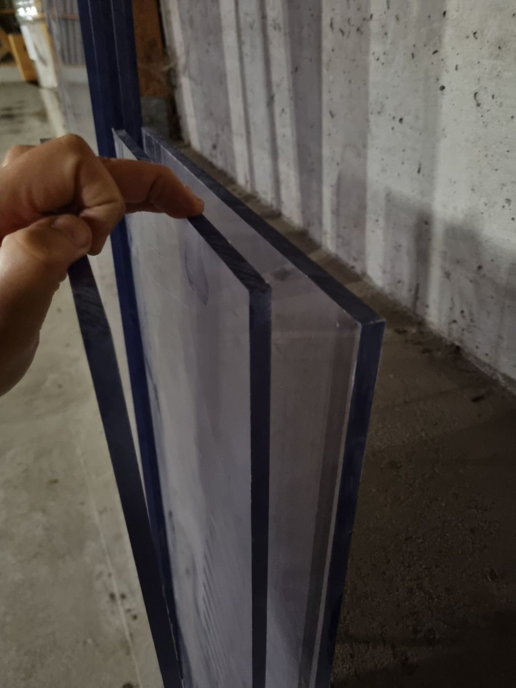 Servierplatten: Plexiglas Acrylglas 30 x ca. 138 x 1 cm Modellbauer – Gebraucht aus Savièse von Laguinee 7
