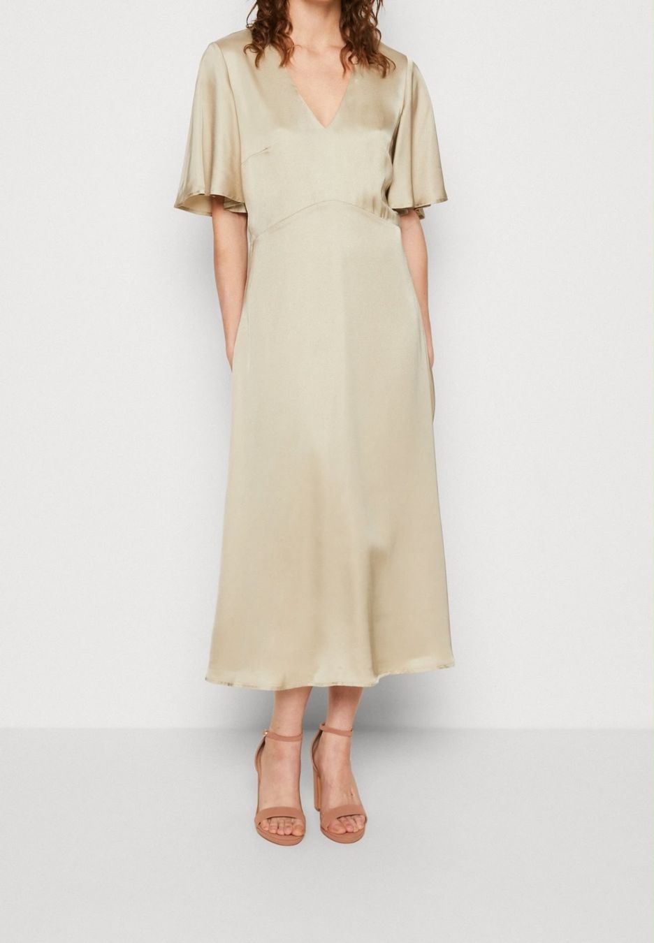 Esprit Robes: Robe soirée dorée longue – Neuf avec emballage d'origine à Montreux par iza_peche8 5