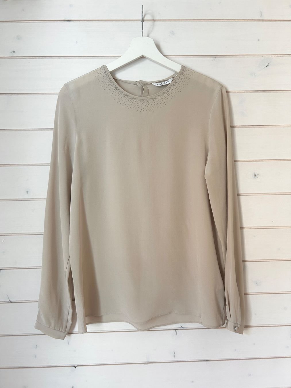 Top: CALIBAN Seidentop – Gr. 40 – Usato da Illnau venduto da Monkky 1