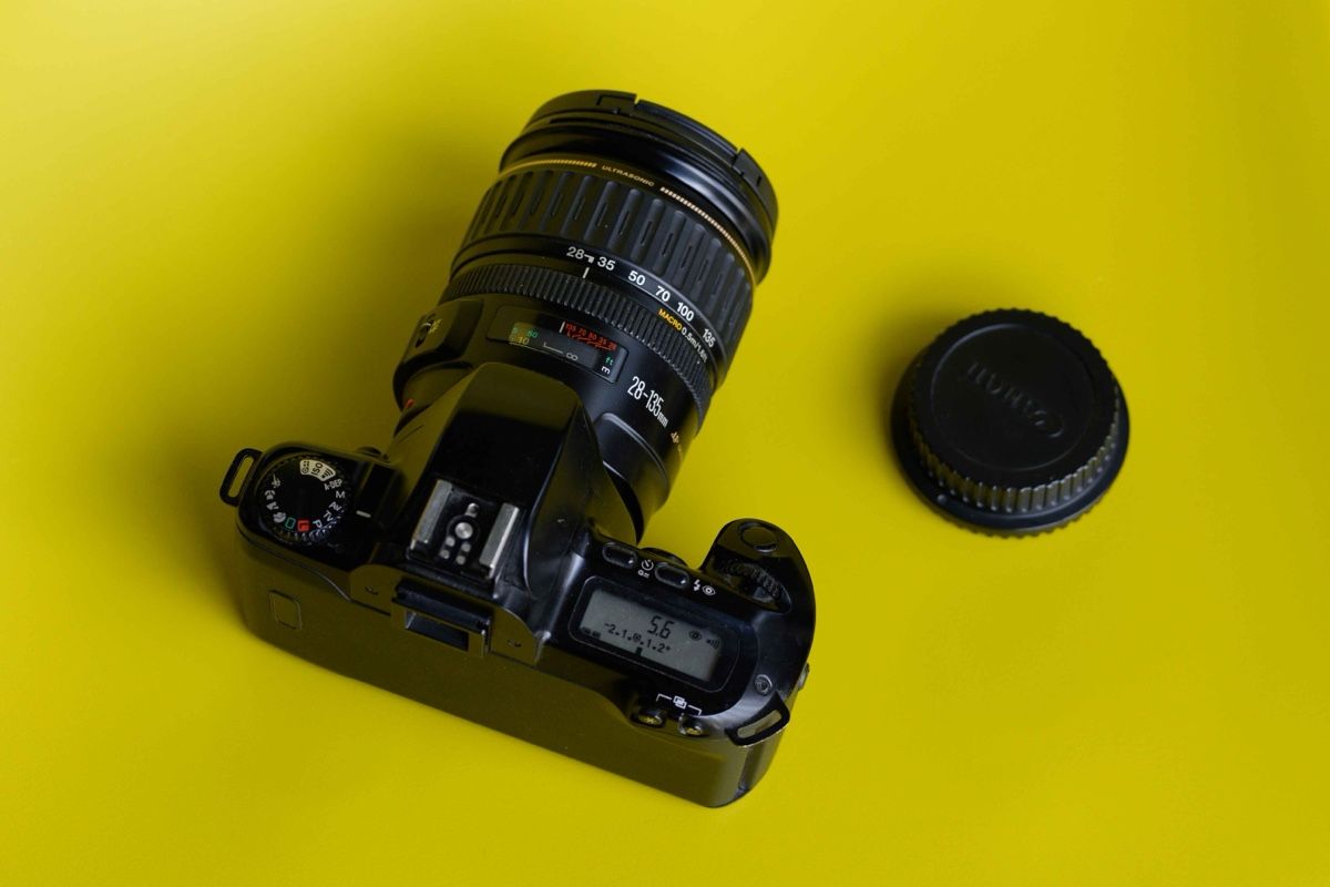 Canon Fotocamera: Canon EOS 500 with EF 28-135 IS USM  – Usato da Zürich venduto da htk_62ln