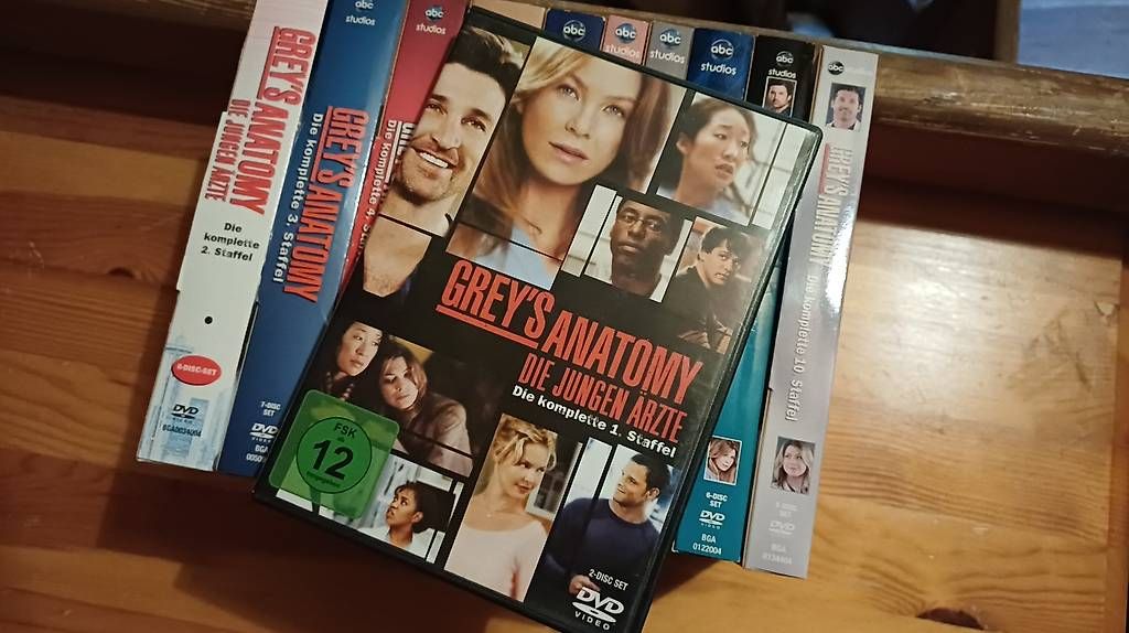 Tutti i DVDs: Grey's Anatomy DVD – Usato da Boningen venduto da evely03 1