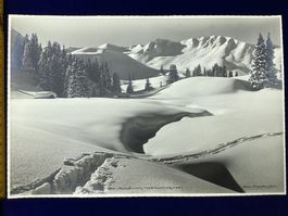 Grosses Foto von Klopfenstein Adelboden Hahnenmoospass sign.