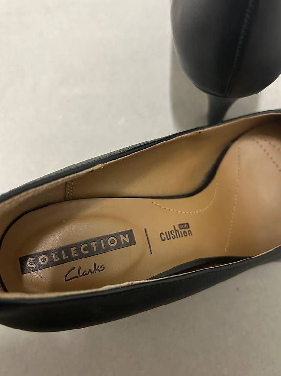 Scarpe da donna: Clarks Pumps Leder schwarz – Usato da Zürich venduto da Nia_S 2