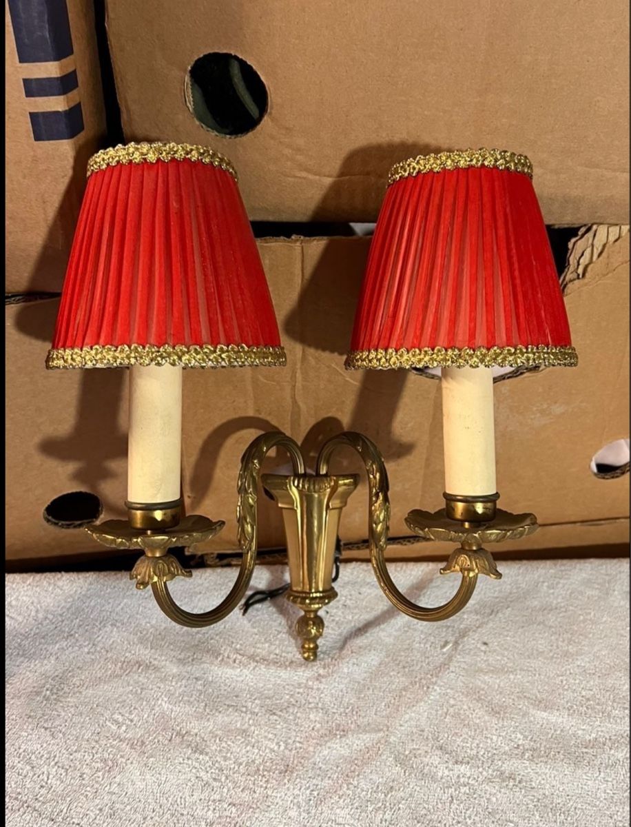 Lampade: Wunderschöne vintage Messing Wandlampe zweiarmige – Usato da Trasadingen venduto da Kaffee.mann 1