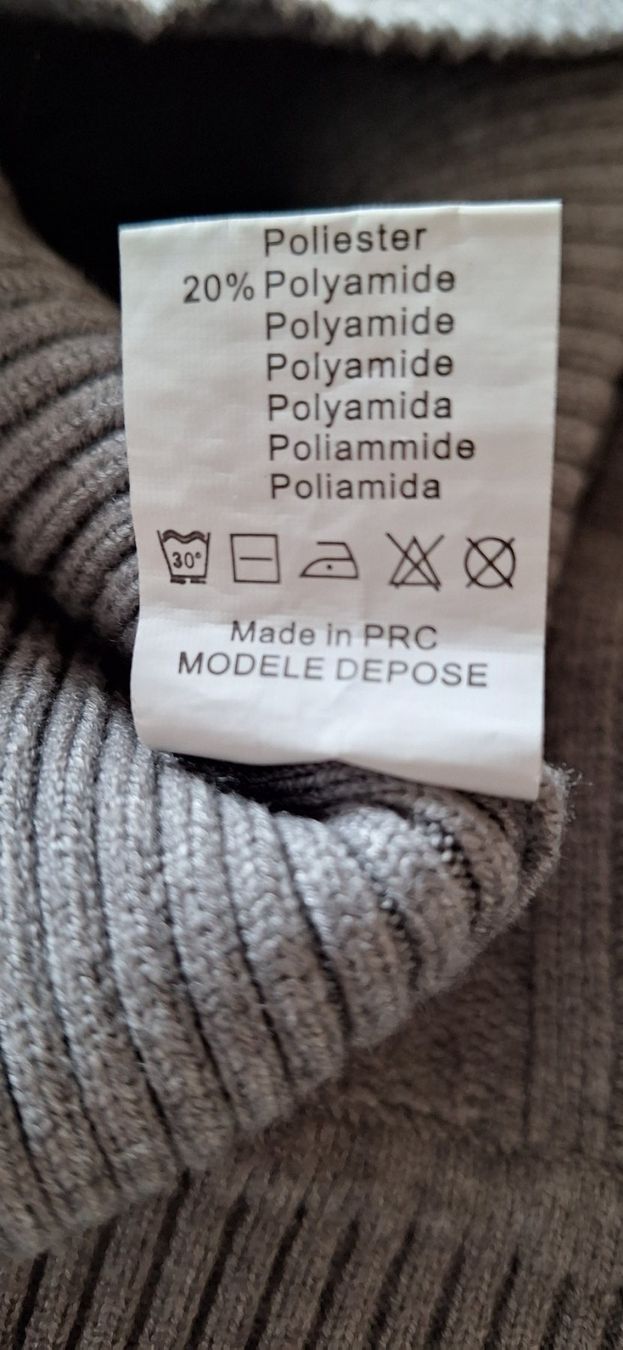 Maglioni & Felpe: joli pull gris, dos laçé – Nuovo e nell'imballaggio originale da Lussery-Villars venduto da pousinete02 6