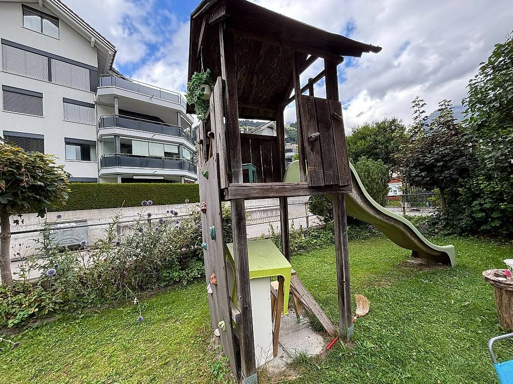 Spielhäuser: Rutschbahn mit Turm – Gebraucht aus Engelberg von Best_price_78 1