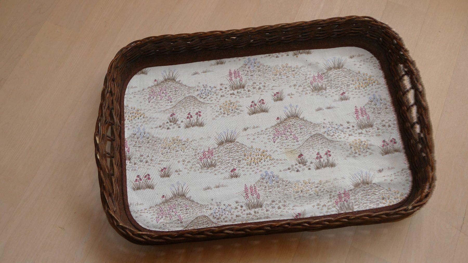Plateaux: Serviertablett Korbgeflecht Tablett Tray – D'occasion à ESCHENBACH SG par MAKULU04
