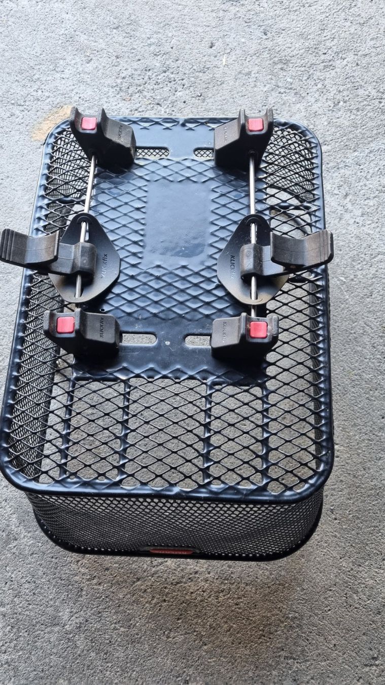 Pezzi di ricambio: Panier arriere de vélo avec systeme de fixation – Usato da Brügg BE venduto da batiko2 1