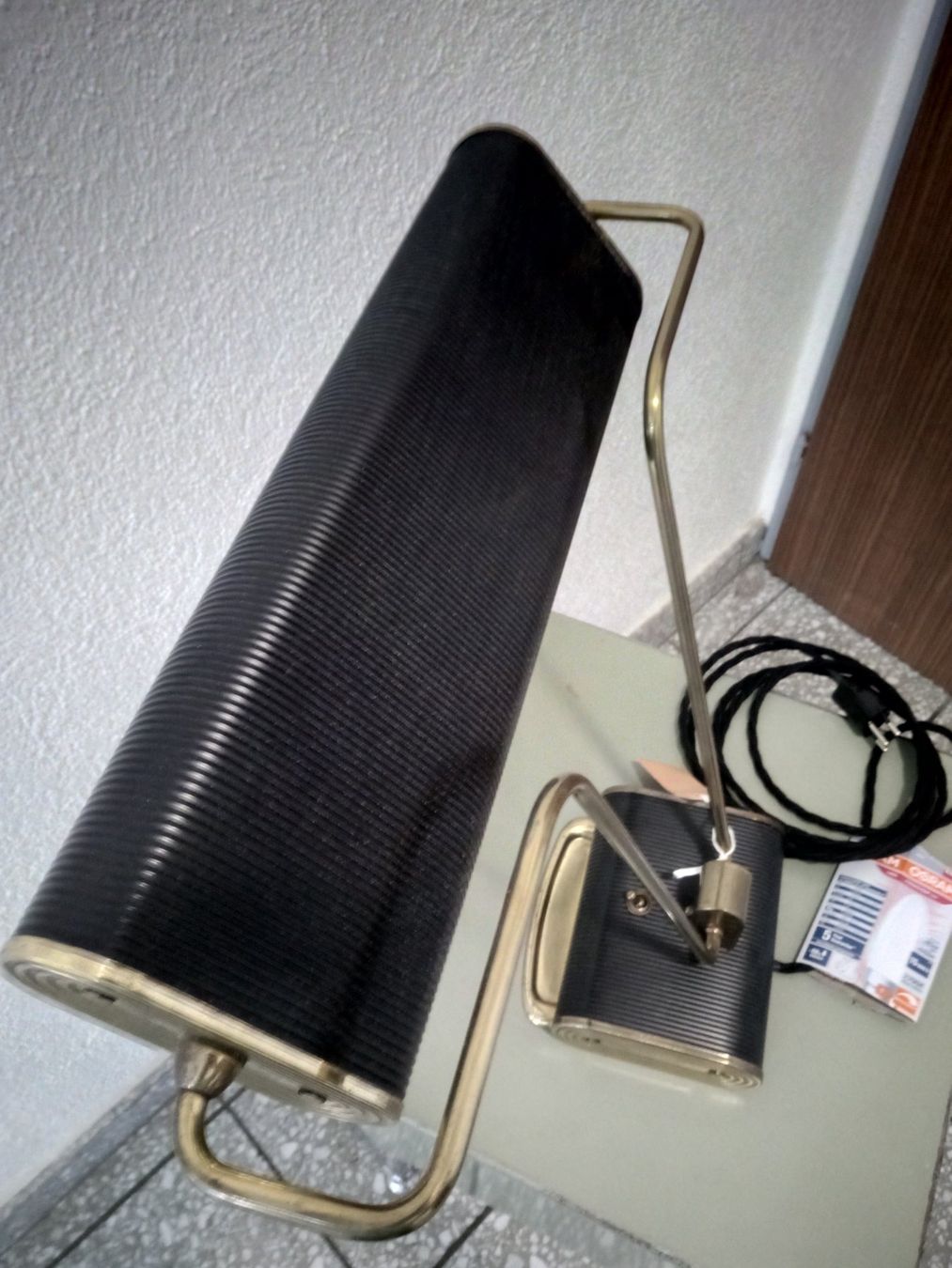 Lampade: Eileen Gray Jumo Tischlampe – Usato da Zürich venduto da edi_c2m6 3