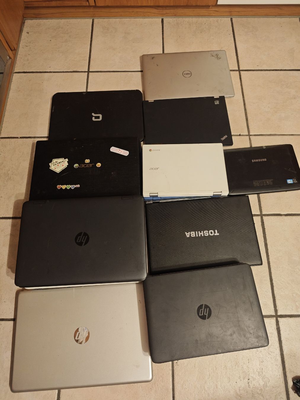 Hewlett Packard Notebook: Lot 24 laptops – Usato da Lungern venduto da Laut_musik 2