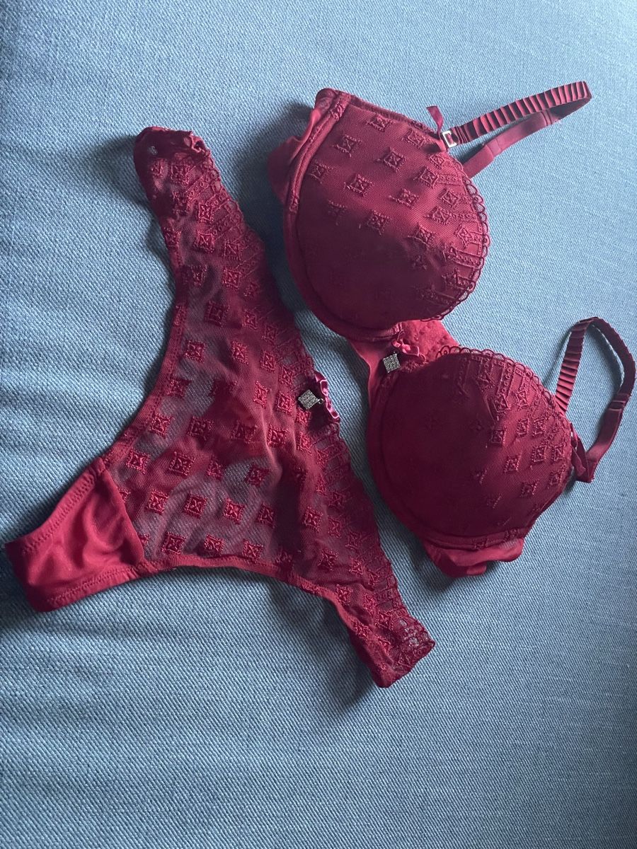 Altra biancheria intima: Palmers BH 75 B + String Gr. S/M in Rot – Usato da St. Moritz venduto da hdj_dd7v