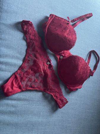 Palmers BH 75 B + String Gr. S/M in Rot