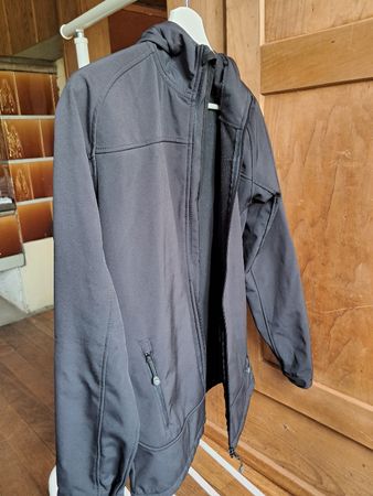 Trevolution Softshell Jacke, Schwarz, Grösse 176, Top Zustan