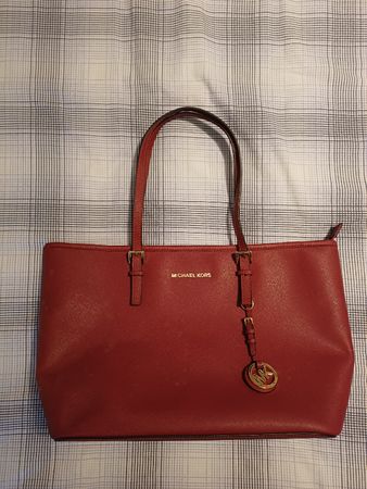 Michael Kors Tote Bag - Perfect Accessory!
