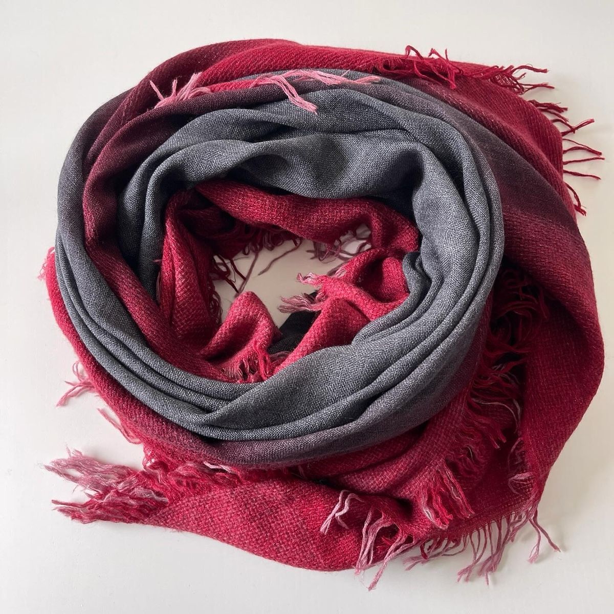 Faliero Sarti Foulard & Sciarpe: FALIERO SARTI Scarf – Nuovo (secondo la descrizione) da Emmen venduto da Avviivva_Com2023 1