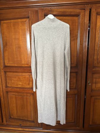 COS Strickkleid beige/hellgrau 100% Wolle
