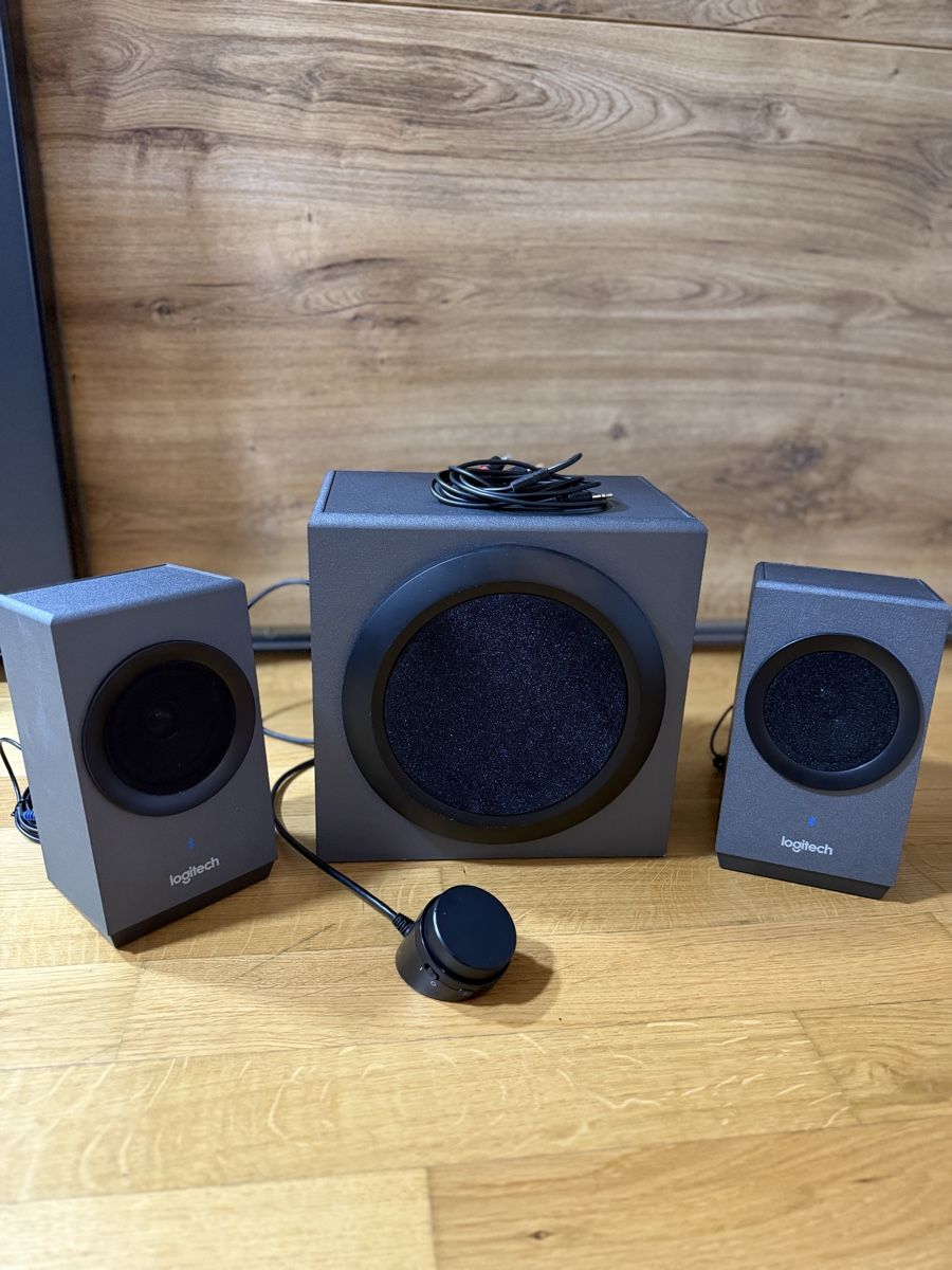 Logitech Home Cinema: Logitech Z337 avec Bluetooth, bon état – Usato da Yverdon-les-bains venduto da mar_s7pz