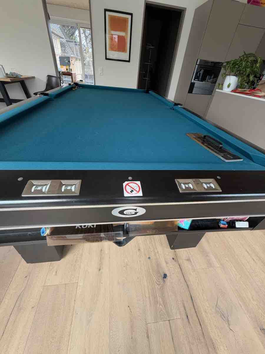 Billiardtische: Gandy Billiard Table in excellent condition – Neu (gemäss Beschreibung) aus Zürich von Theblondesalad 4