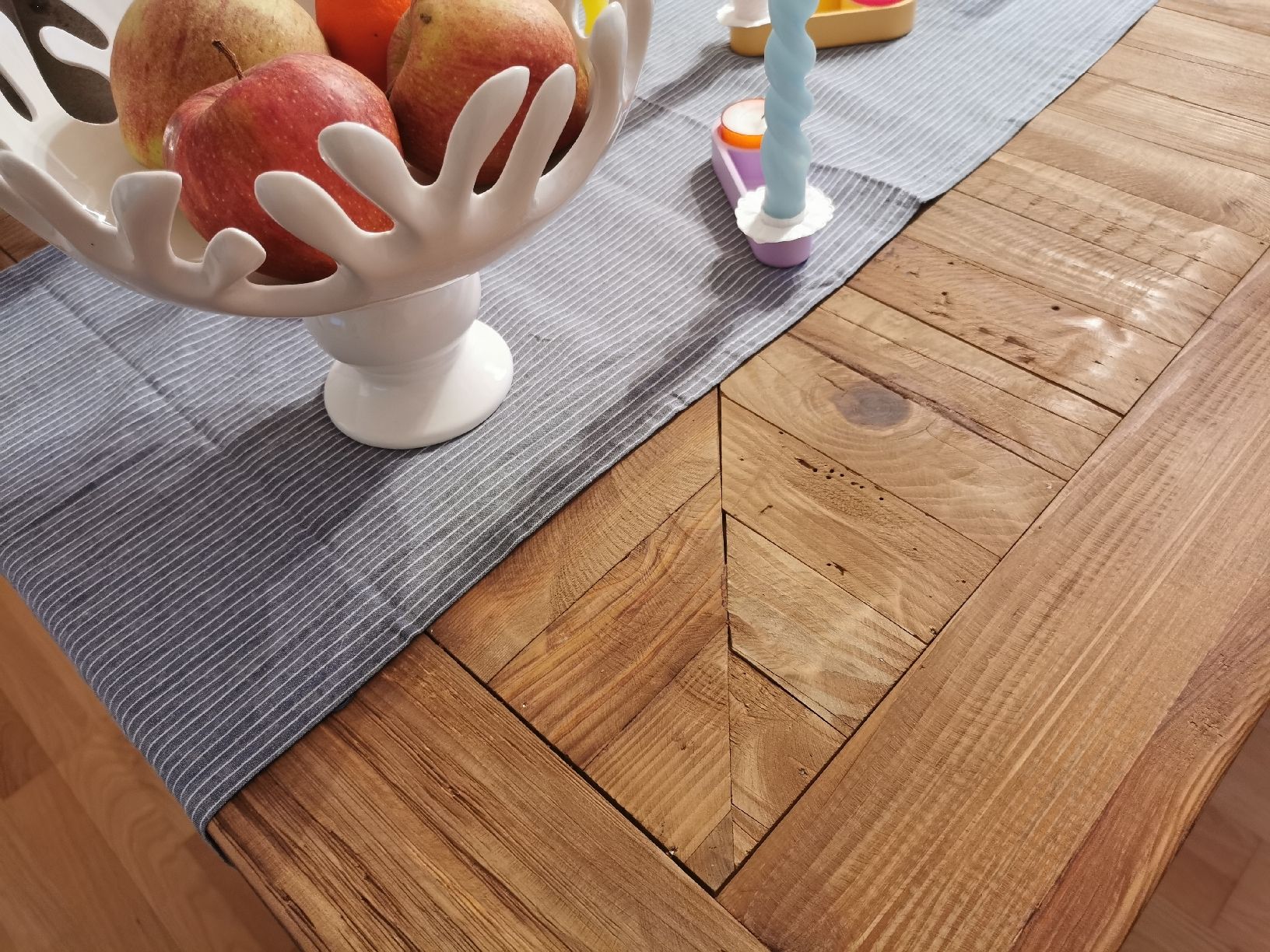 Livique Tavoli: Esstisch im industrial Stil – Usato da Steinach venduto da Romeer 2
