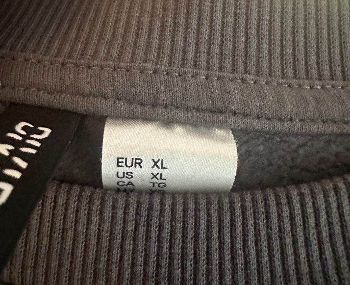 H&M Maglioni & Felpe: Sweater Pullover Mary J Blige XL – Usato da Triengen venduto da Meetmeatthebodega 1