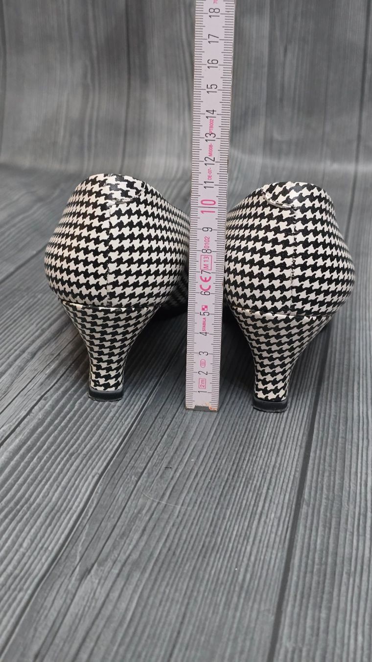 Scarpe da donna: 💞​ Leder Pumps - 37 - Hahnentritt / Houndstooth – Usato da Thalwil venduto da VitaMini 3