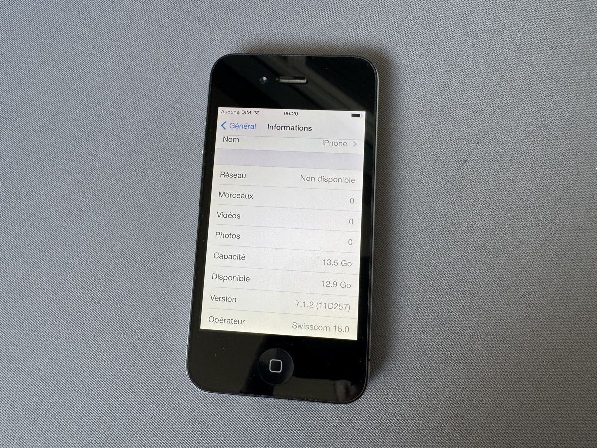Apple Telefoni cellulari / Smartphones: Apple iPhone 4.  16GB.      Comme Neuf – Usato da Lausanne venduto da Denis- 3
