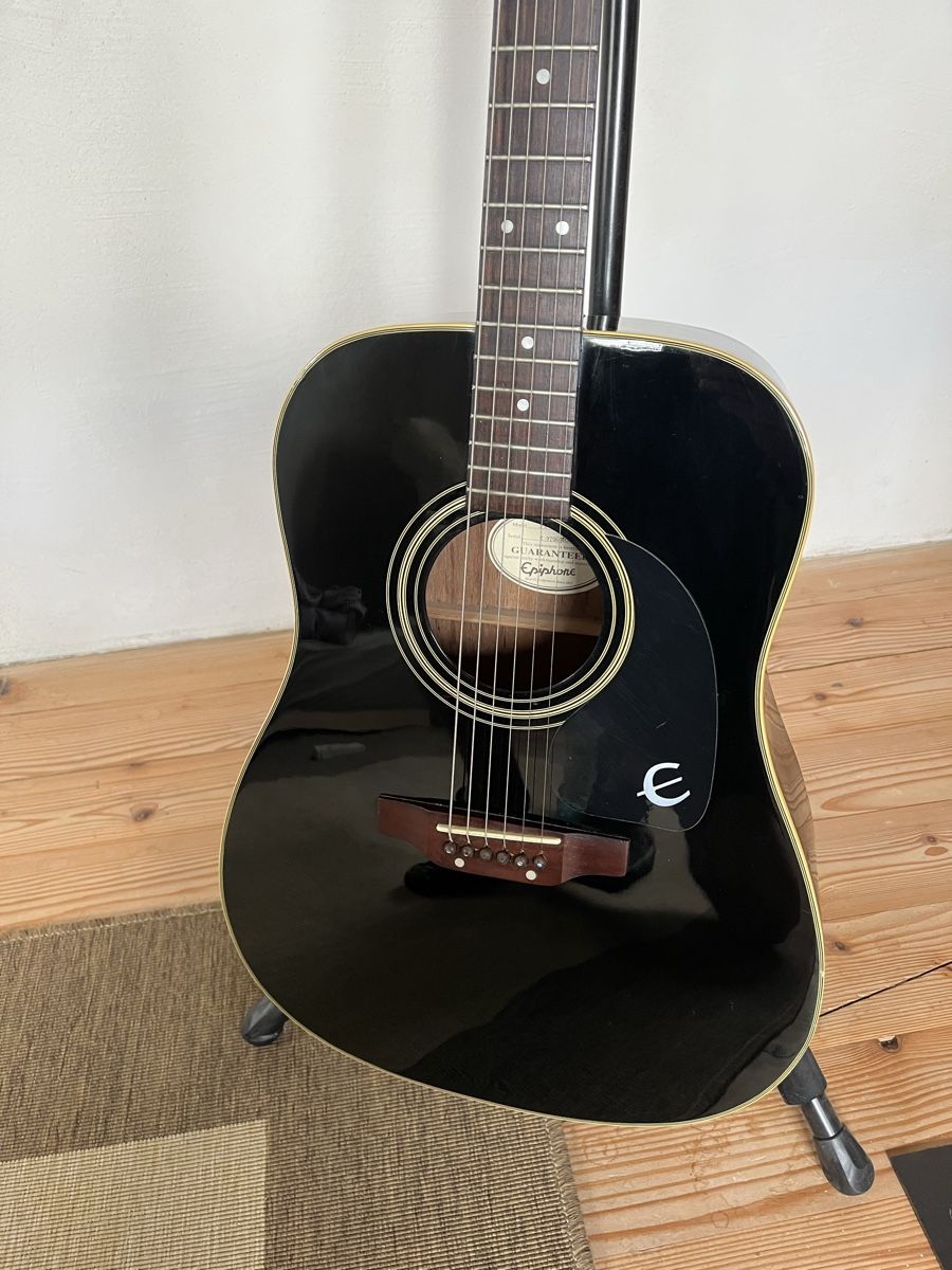 Epiphone Strumenti musicali: Epiphone Westerngitarre – Usato da St. Gallen venduto da Audiophil84 1