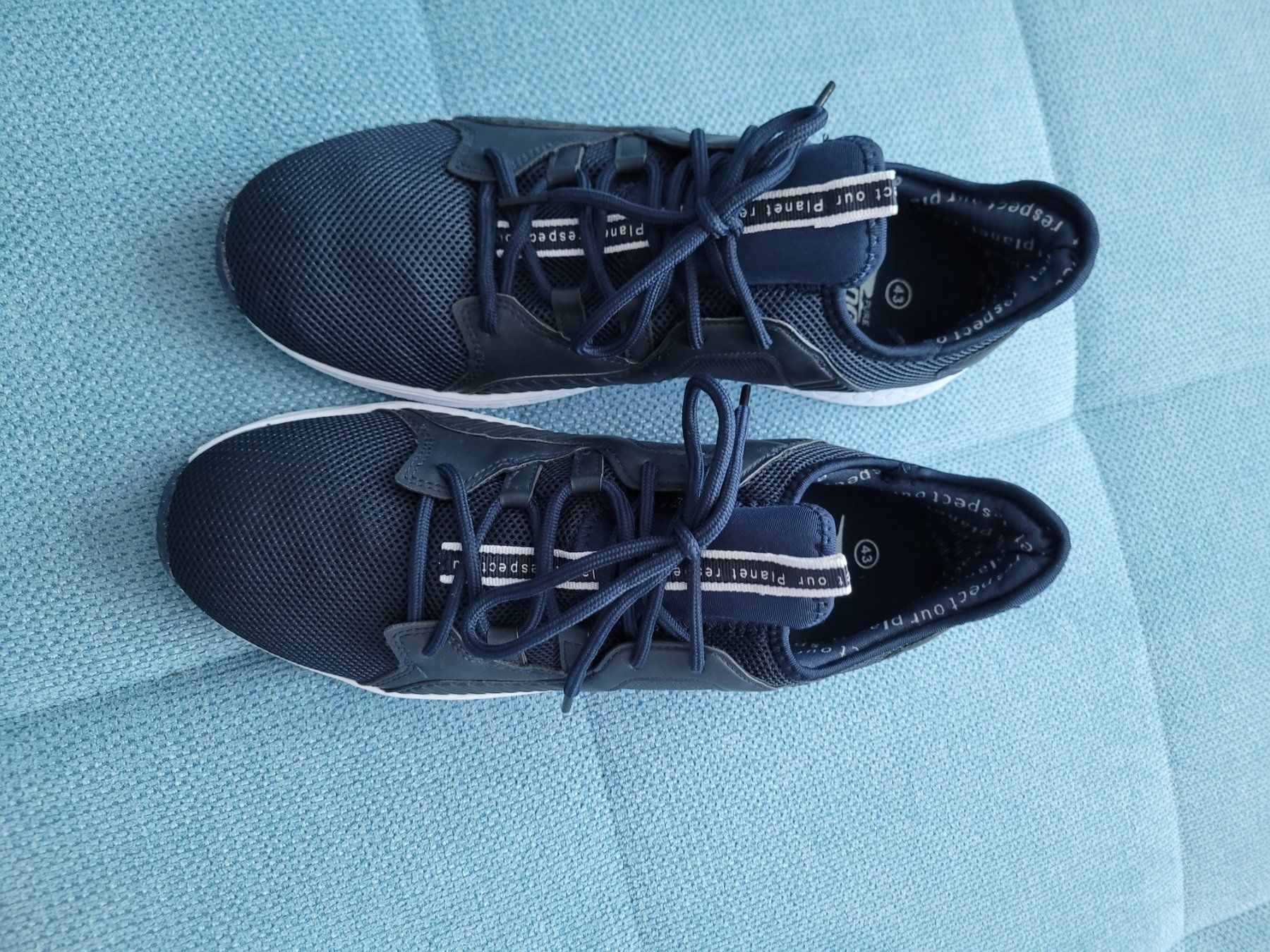 Herrenschuhe: Turnschuhe – Neu (gemäss Beschreibung) aus Sevelen von Motchi