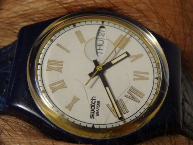 Swatch Montres: S-WATCH HERREN UHR,QUARTZ.SWISS MADE.DATE.TAG.LÄÜFT – D'occasion à zürich par ahmad01