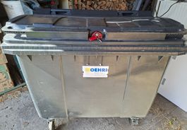 Container