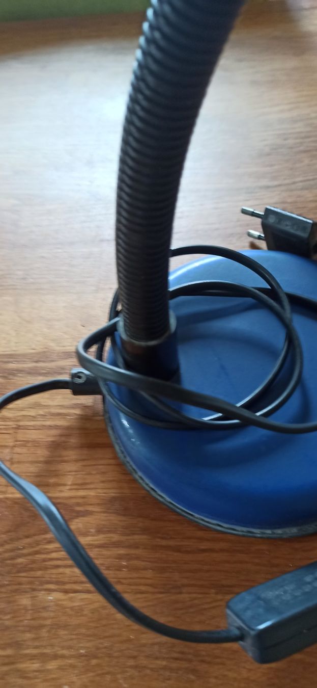 Lampen: Disign Lampe blau alt – Gebraucht aus Luzern von Hherger 3