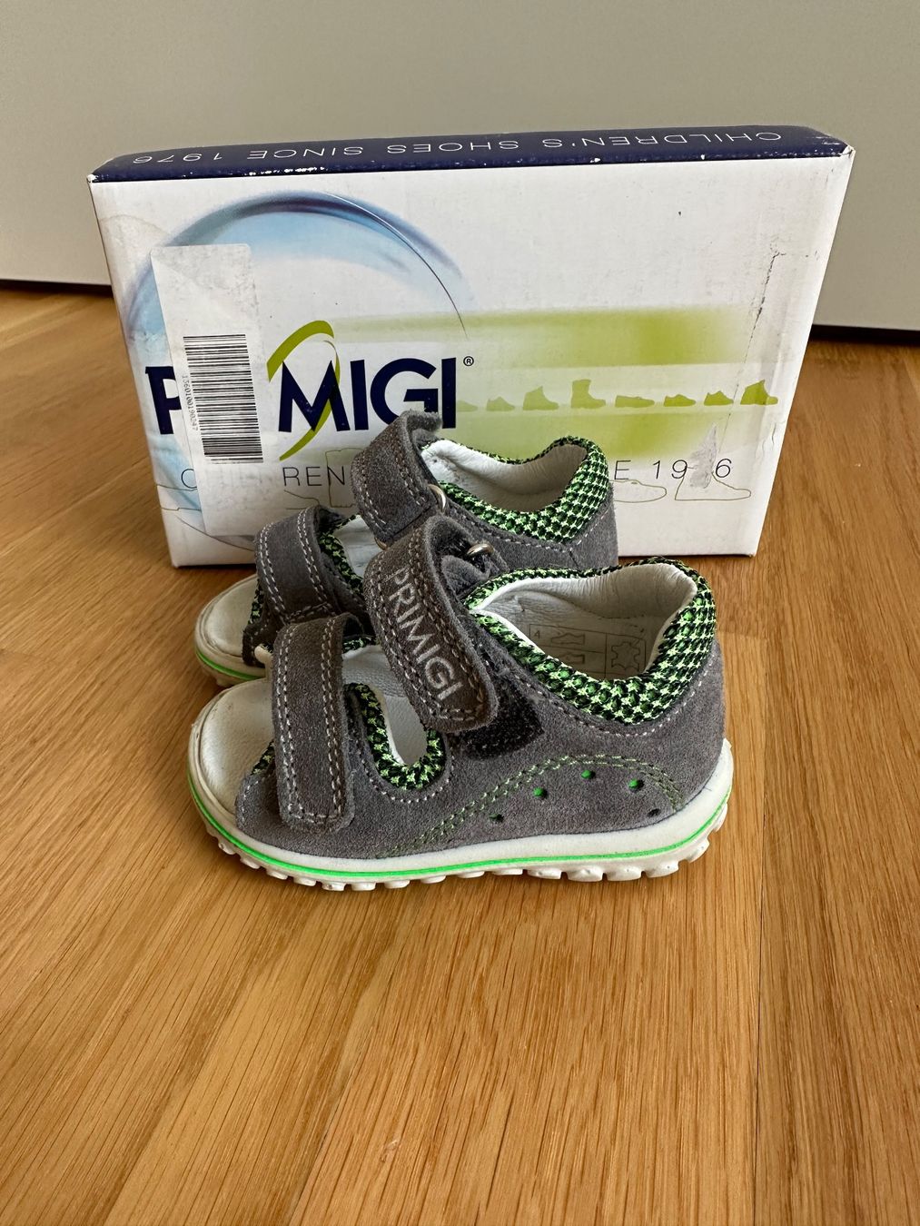 Primigi Scarpe per ragazzi: Primigi Sandalen grau Kinder Grösse 19 Originalbox – Nuovo (secondo la descrizione) da Unterägeri venduto da StefanGekko 2