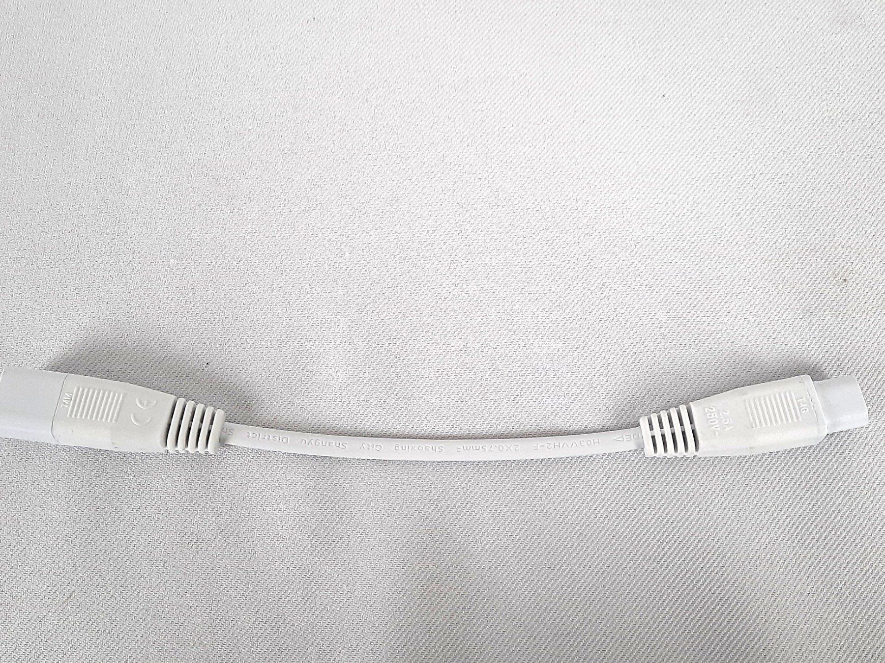 Kabel: 2-poliges Verbindungskabel, weiss – Neu (gemäss Beschreibung) aus Beinwil am See von Restwert_Beinwil