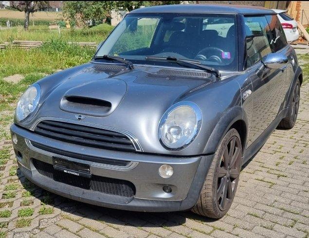 MINI COOPER S mit JCW Felgen