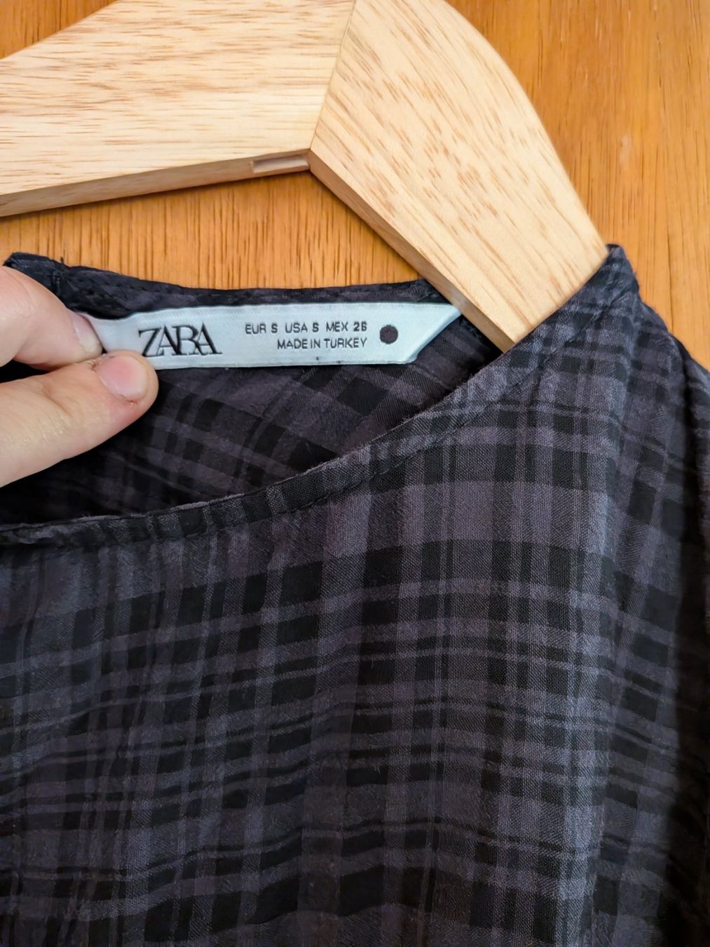 Zara Vestiti: Zara Kleid kariert schwarz – Usato da Winterthur venduto da sha_r2k2 1