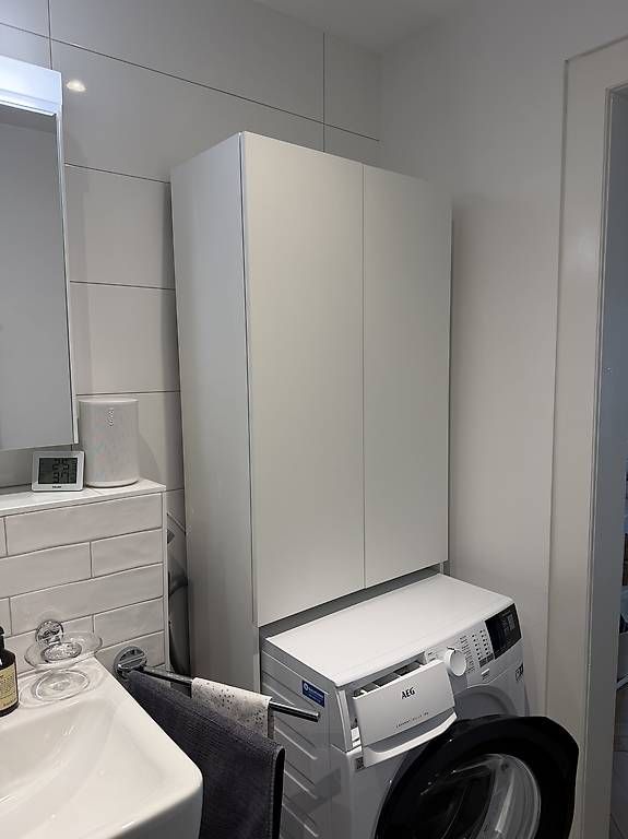Armadi: Waschmaschinen Schrank Ikea  – Usato da Basel venduto da Ohschaumal
