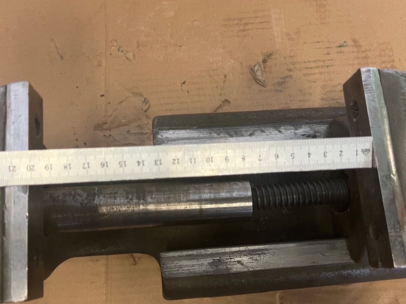 Tutti gli attrezzi: BAUMANN étau d'établi – Usato da Aarberg venduto da SNMachines 6