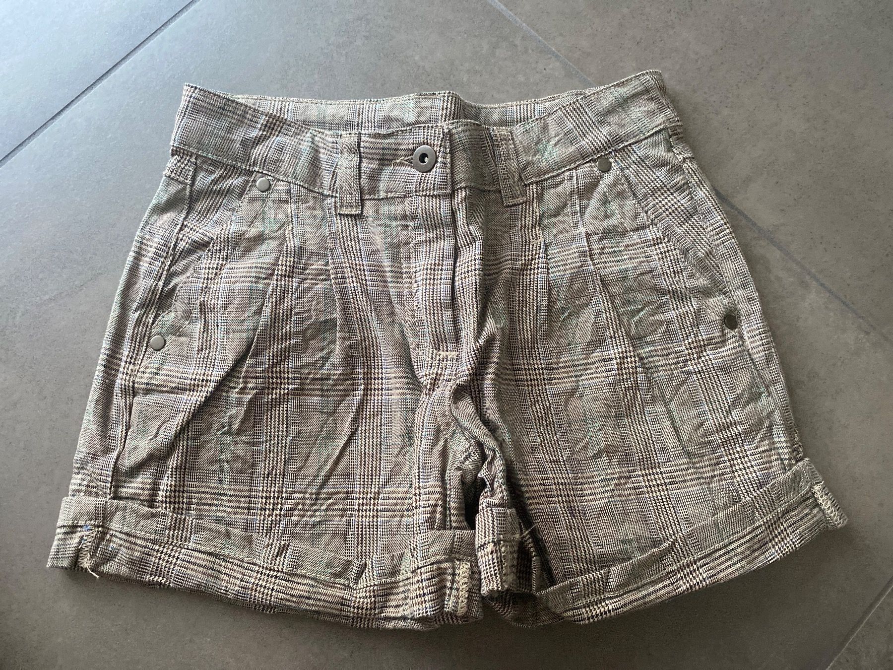 Pantaloni: Camaieu short taille 34 – Nuovo (secondo la descrizione) da Delémont venduto da Ma_LoU.01