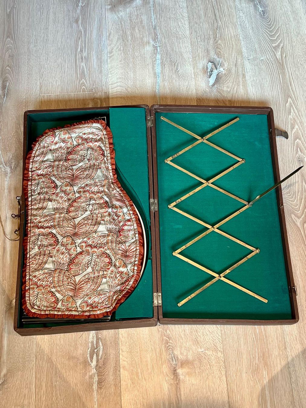 Musikinstrumente: Schöne antike Zither mit intaktem Koffer – Gebraucht aus Baar von Rmedicus 2