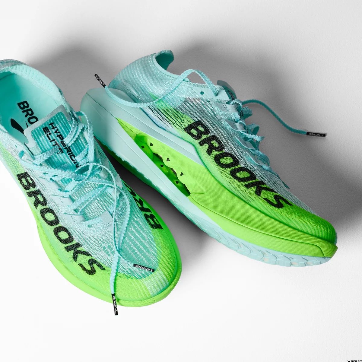 Scarpe da uomo: Brooks Hyperion Elite 5 – Nuovo (secondo la descrizione) da Arbon venduto da SMjr11
