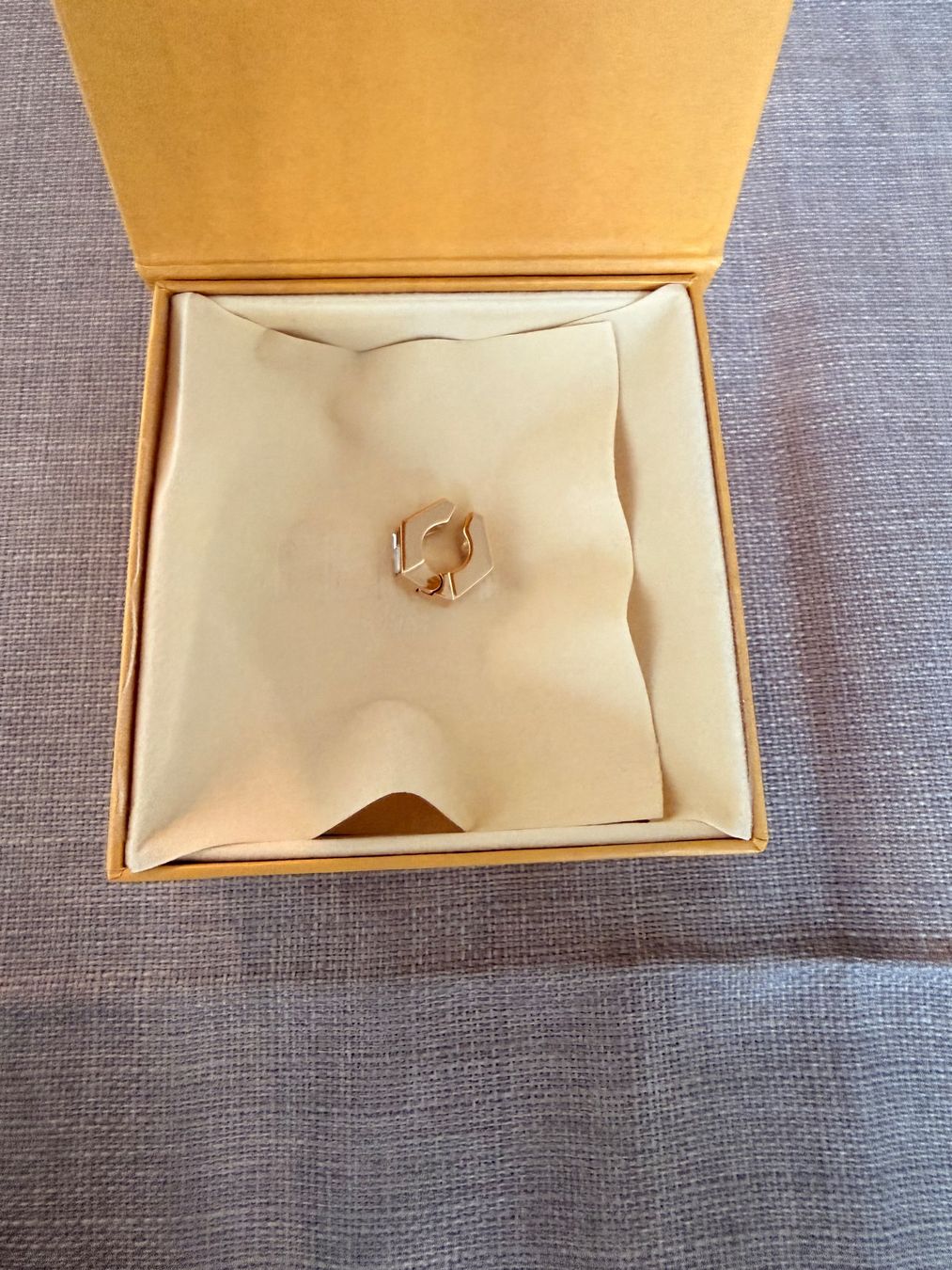 Fendi Orecchini pendenti & Orecchini a lobo: Fendi Earcuff, Monoohrring, Ohrring – Nuovo e nell'imballaggio originale da Zollikofen venduto da Danijela1983 5