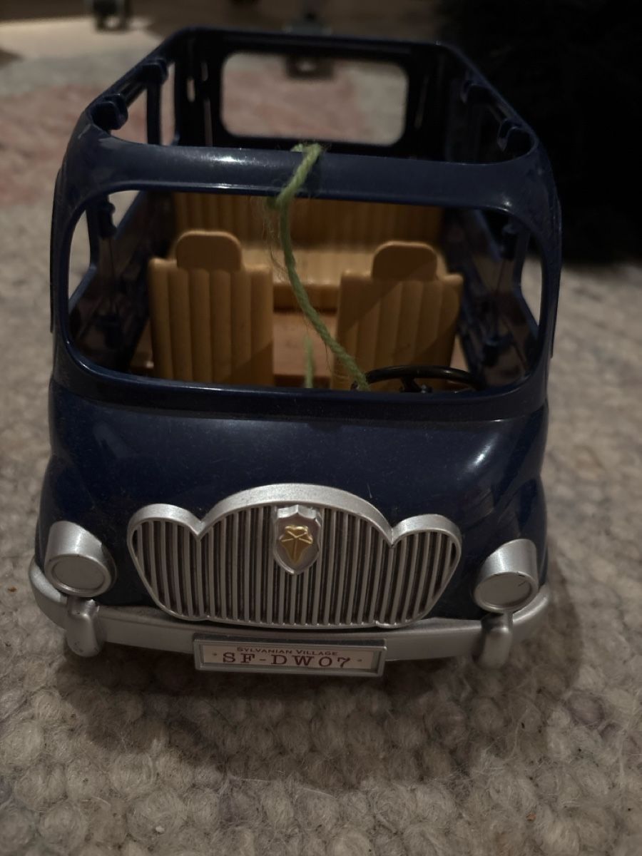 Sylvanian families Giocattoli: Sylvanian Families Auto von Epoch – Usato da Meierskappel venduto da Muck8