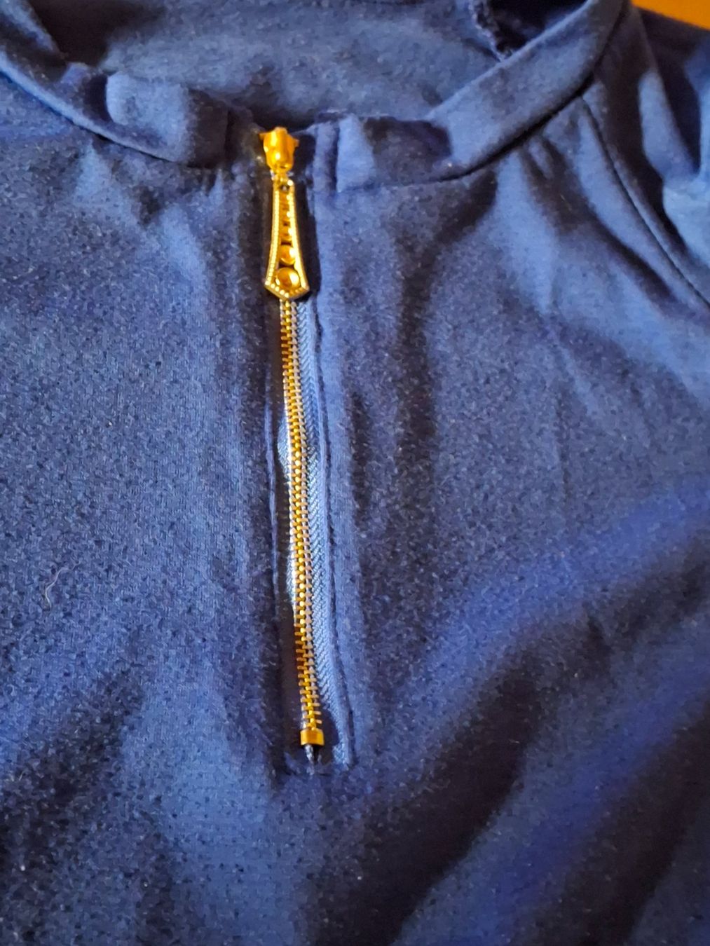 Pullover & Sweatshirts: Pull bleu taille XS – Gebraucht aus Villiers von san_jn5w 1