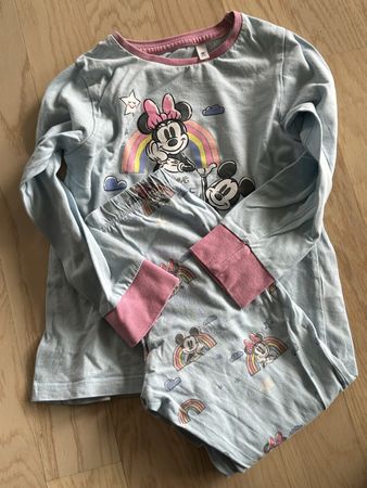 Süesser Mädchen Pyjama mit Minnie Mouse, Grösse 98