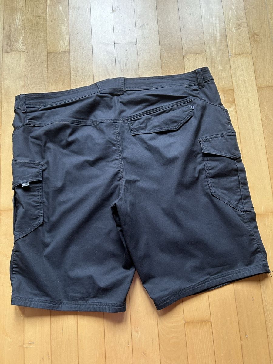 Decathlon Pantaloni: Herren Shorts Decathlon, anthrazit, Grösse 3XL – Nuovo (secondo la descrizione) da Diessenhofen venduto da Bmaurice 2