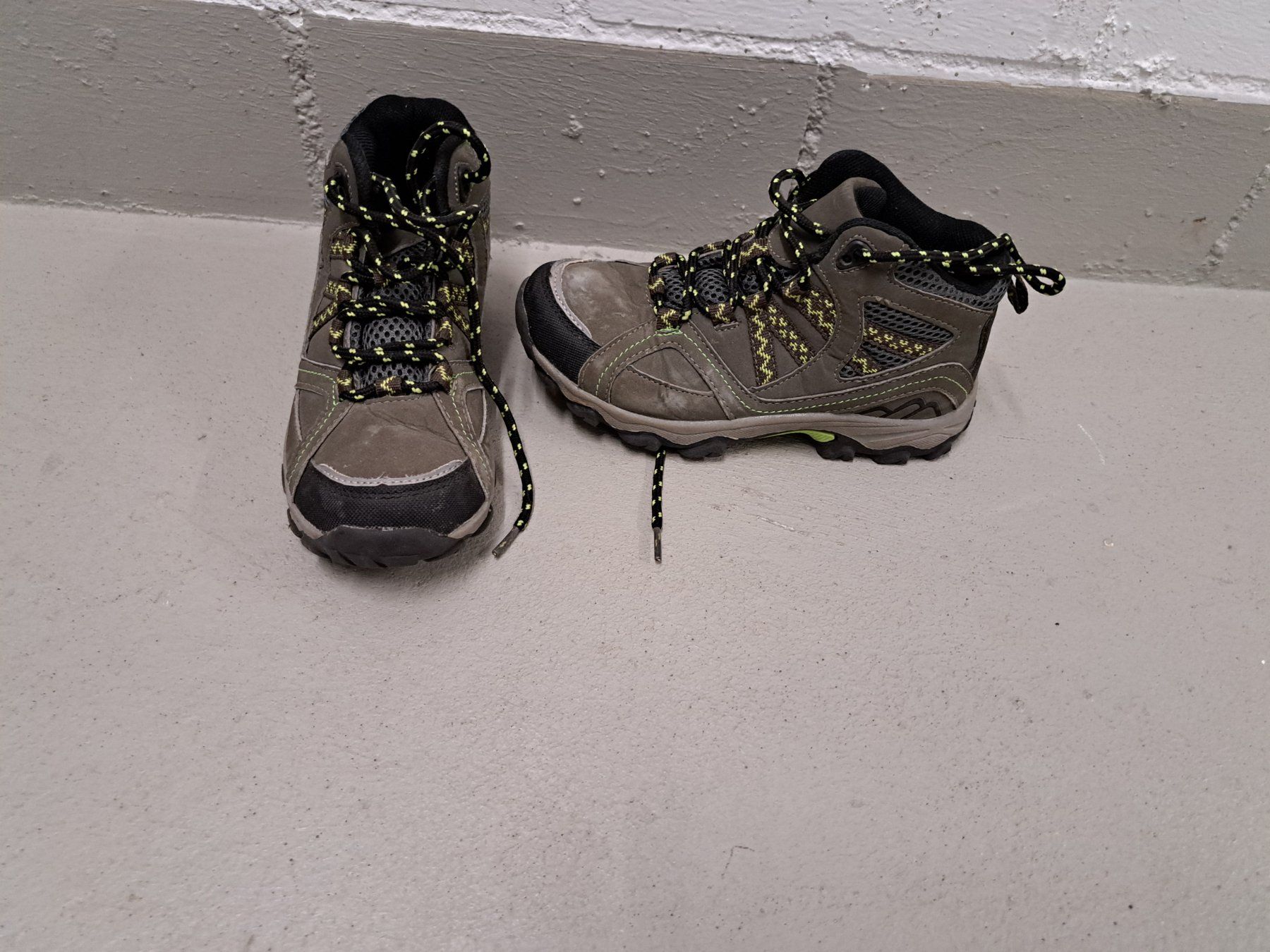 Scarpe da uomo: Bergschuhe / Chaussures Montagne 32 – Usato da Dachsen venduto da nomis68