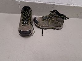Bergschuhe / Chaussures Montagne 32