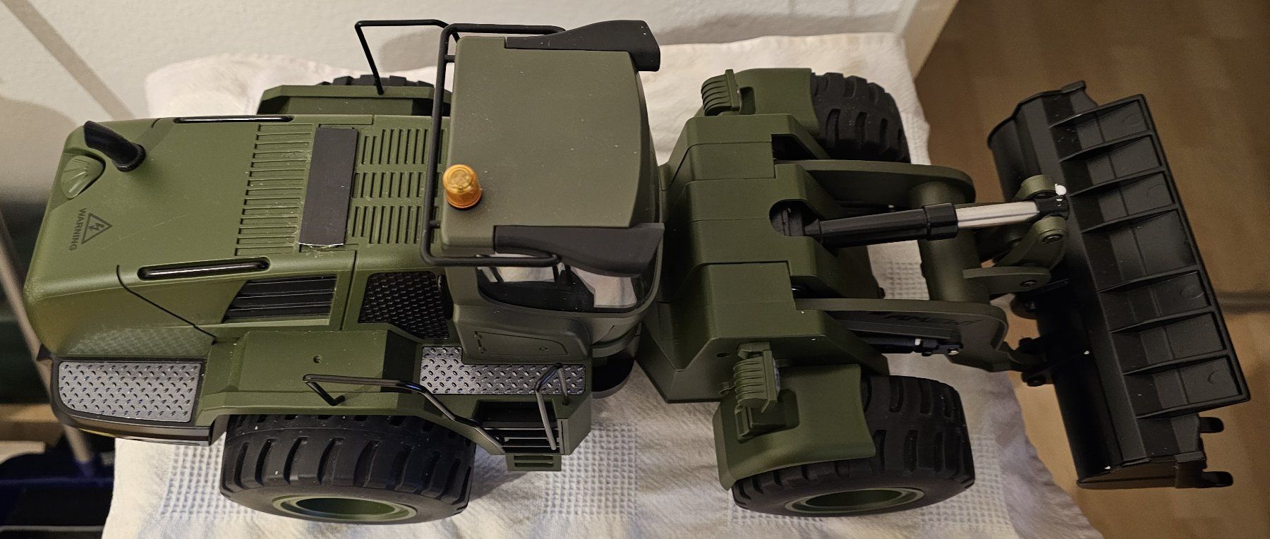 Escavatori: Radlader Militär – Usato da Rotkreuz venduto da kse_kn7b 2